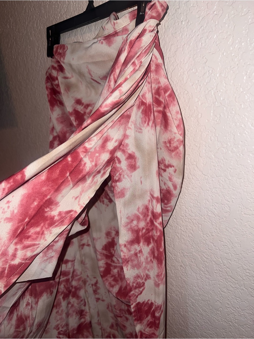 NWT PrettyLittleThing Pink and Cream Set Asymmetrical Tie-Dye Skirt and Top - Picture 3 of 6